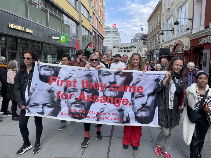 Assange banner